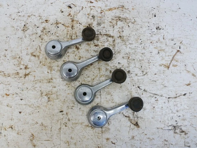 74-91 FSJ 吉普 Grand Wagoneer 切诺基 J10 J20 车窗曲柄手柄套装 — 第 2/4 张图片