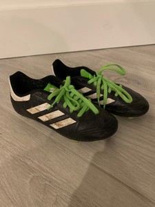 girls soccer cleats size 2