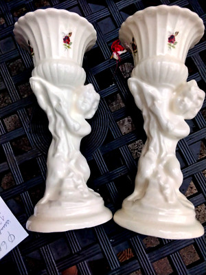 PAAR WEISSE KERAMIK PUTTI CHERUB VASEN