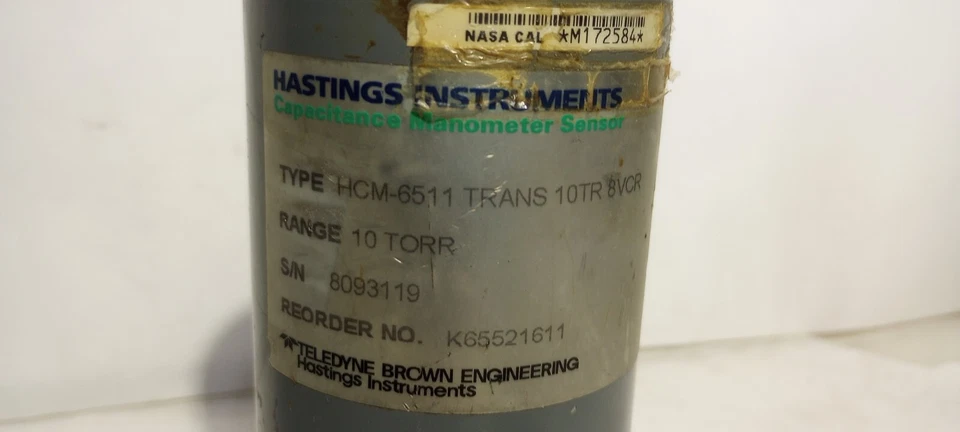 Sensor manómetro Teledyne Hastings 10 torr en funcionamiento tipo HCM-6511 TRANS 10TR 8VCR Foto 2 de 4