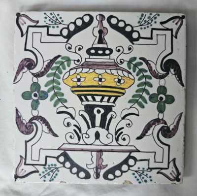 ARTS & CRAFTS DELFT HANDBEMALTE 6-ZOLL-FLIESE AUS DEM 19. JAHRHUNDERT. (D)