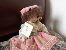 Bambola da collezione vintage in porcellana CAPODIMONTE