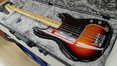 FENDER AMERICAN PROFESSIONAL   PB electric bass