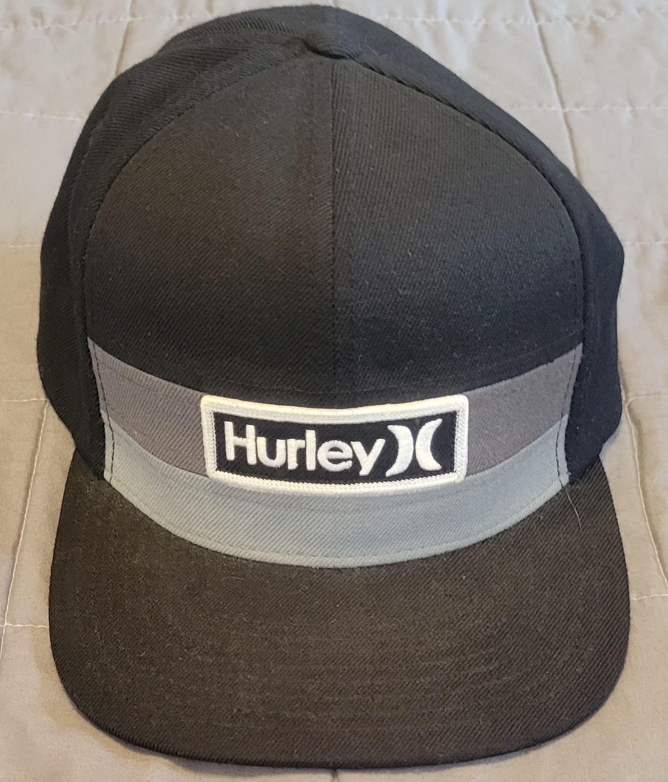 Hurley Hat Cap Snap Back Black Gray Patch Mens Wo… - image 1