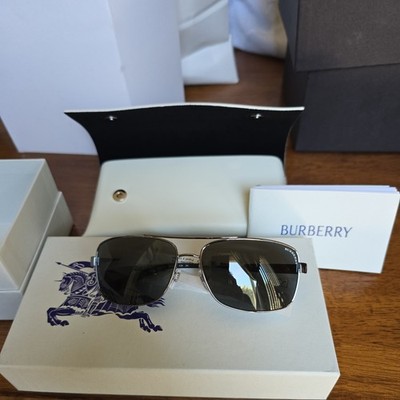 NEW, Burberry BE 3074 100387 Gunmetal with Nova Check Sunglasses - Gray, Unisex 