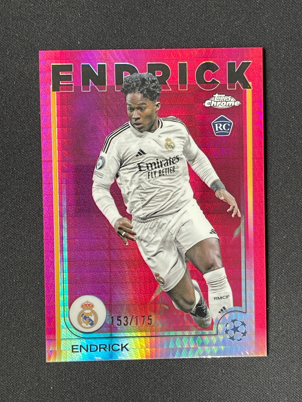 Endrick 2024-25 Topps Chrome UCC Pink Prism Refractor 153/175 RC #100