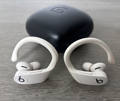 Beats by Dr. Dre Powerbeats Pro Wireless Bluetooth Earbuds White w/lightning