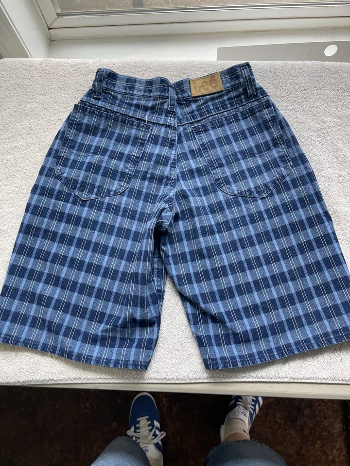 Pantalones cortos a rayas Lee vintage de mezclilla hechos en EE. UU. talla 26x13 3/4 para niños Foto 3 de 4