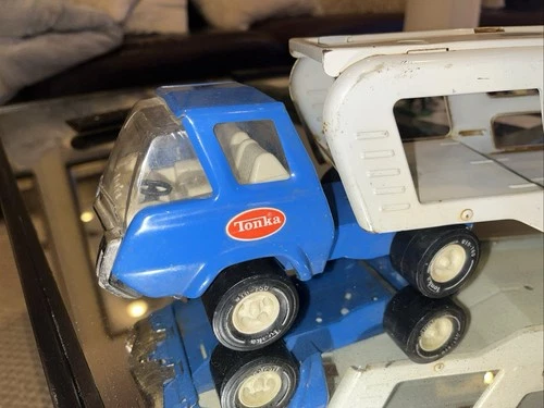 Vintage Toy Tonka Car Carrier