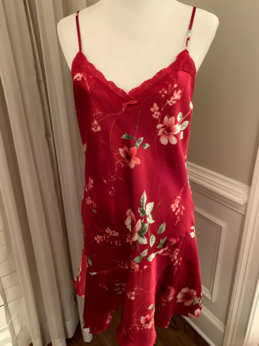 Delicates nightgown medium m gown chemise red flor