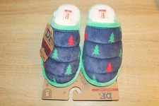 NEW Dearfoams Womens sz S Holiday Scuff Slippers Christmas Trees