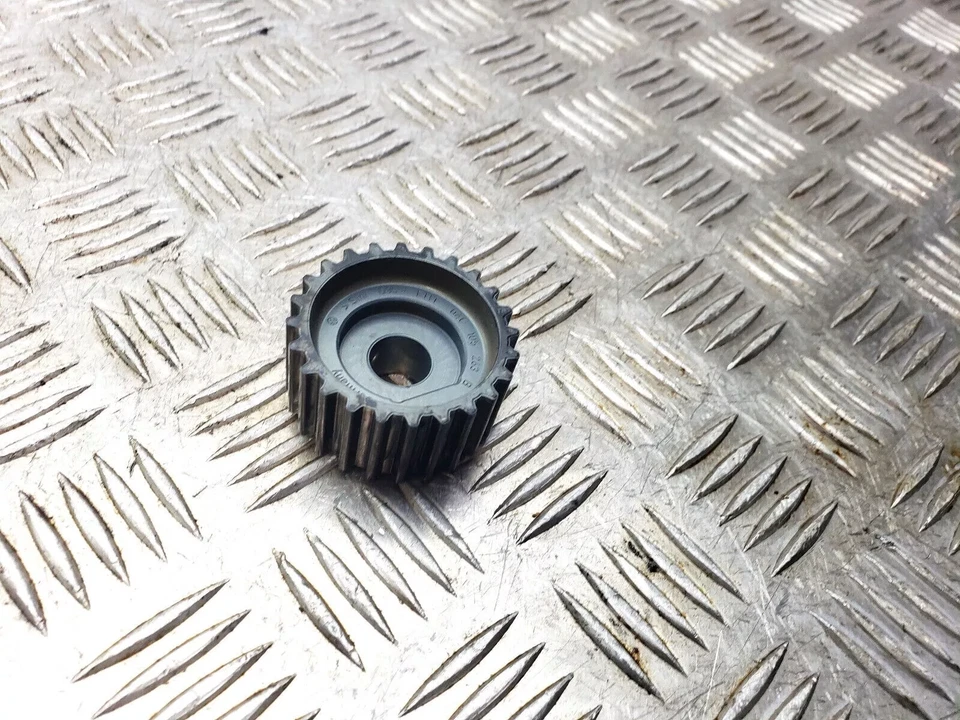 VOLKSWAGEN POLO MK6 2018 1.0 PETROL CRANKSHAFT PULLEY 04C105263B - Image 4 of 4