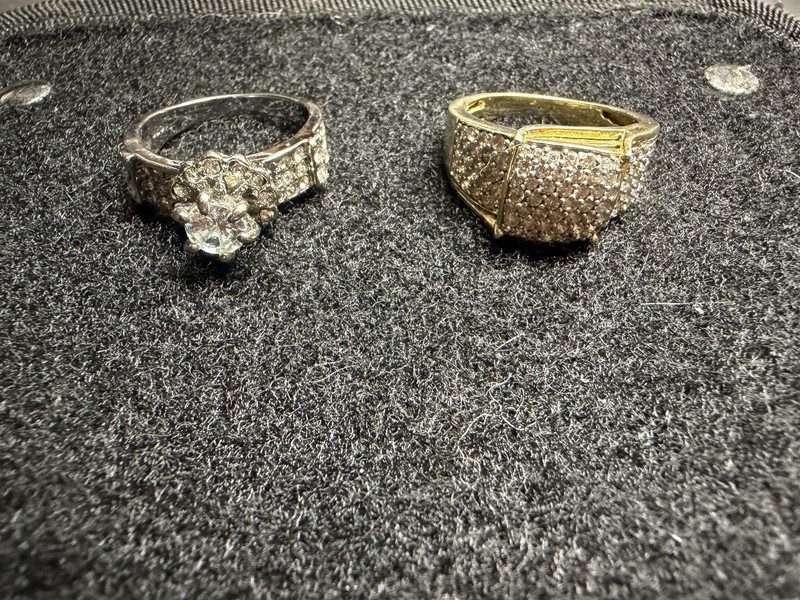 925 Silver And Gold Rings Clear Stones 14 Grams Lot of 2