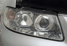 Feu avant (phare) Audi 75