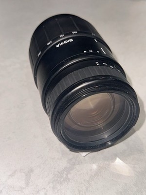Sigma 70-300mm f/4-5.6 DL Macro Zoom Lens for Nikon F Manual Focus
