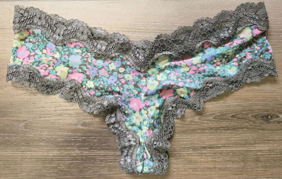 Винтажные Victoria's Secret зеленый цветочный шелковистый гладкий кружевной отделки нахальный трусики XS - Изображение 2 из 3