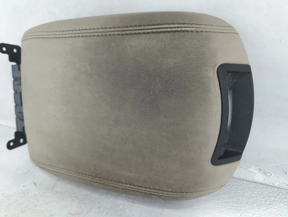 Крышка подлокотника для центральной консоли Ford Taurus 2011 года серая CADXE - Изображение 2 из 4