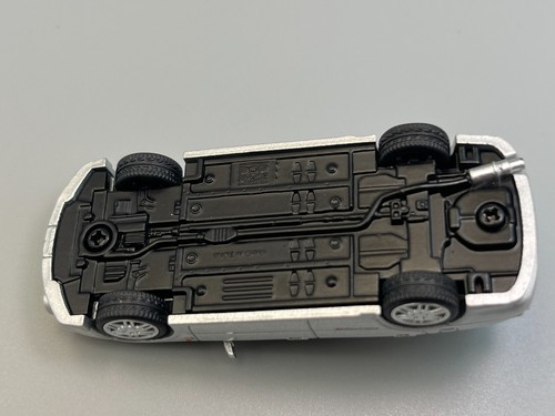 Mitsubishi Lancer Evolution IV Silver with engine 1/64 Scale Poprace - Picture 13 of 17