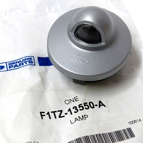 Ford Super Duty Ranger Expedition Bronco Rear License Plate Light Lamp