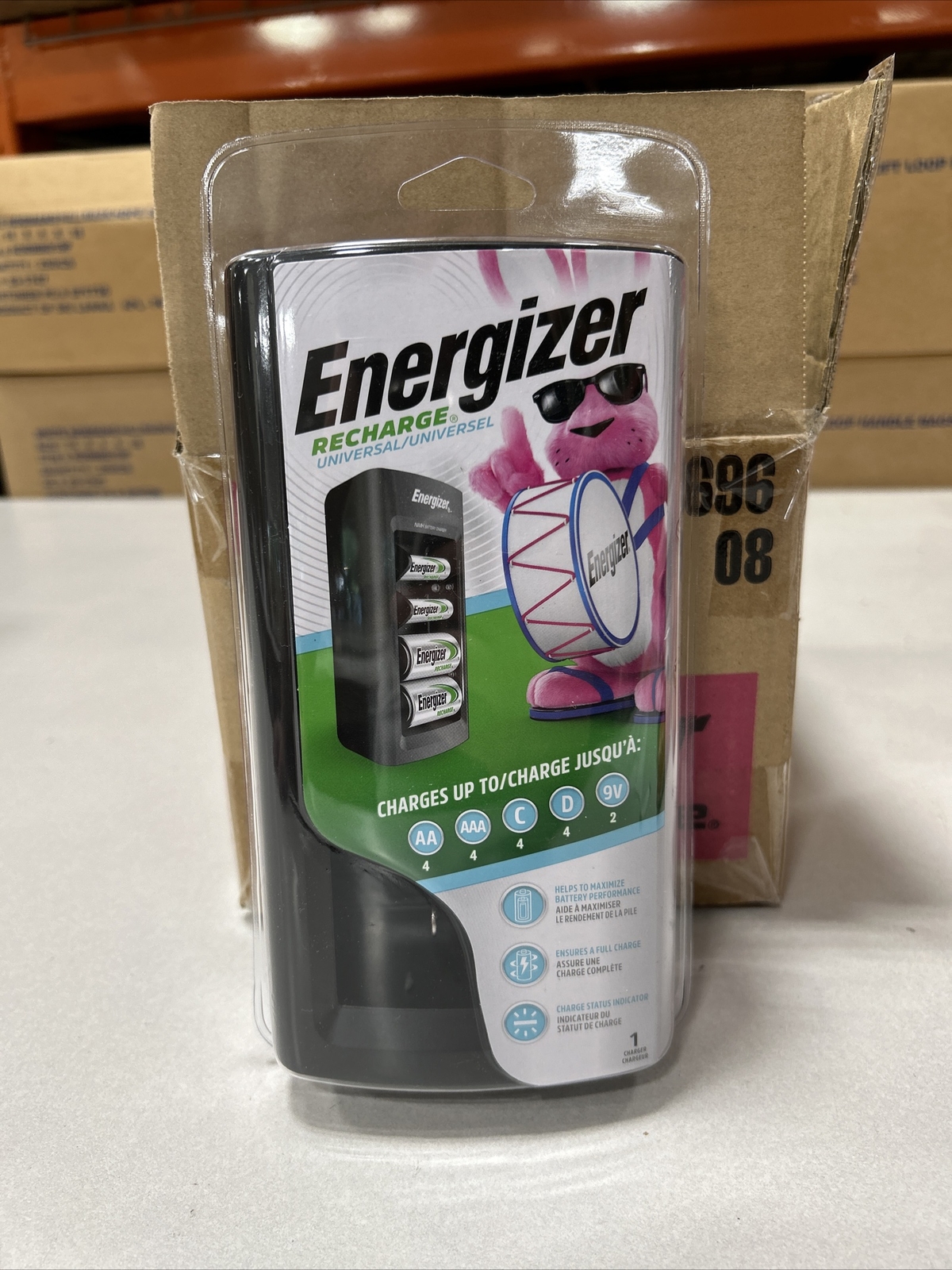 Energizer Rechargeable batteries Charger-image