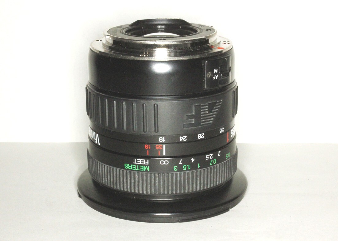 Foto 1 di 9
