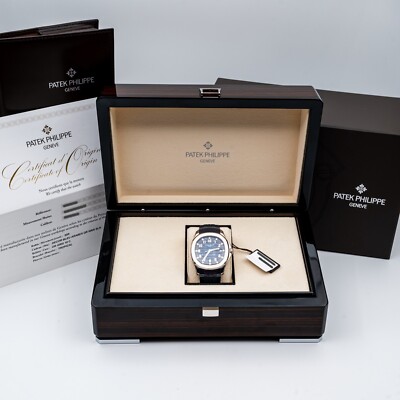 NEW/UNWORN Patek Philippe Aquanaut 5168G-001 Blue Dial 42mm FULL