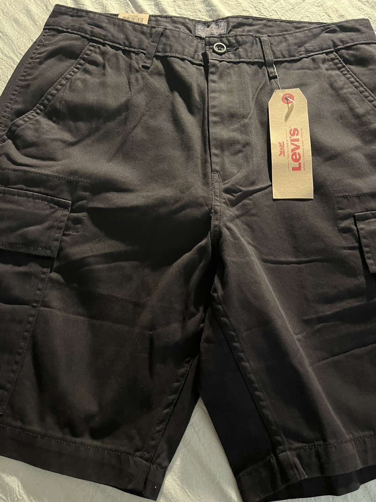 NWT Levi's Men's Carrier LooseFit Twill Cargo Shorts in Black Sz32 eBay