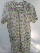 Womans Vintage Lati Fashiond Purple Floral House Coat Size Large