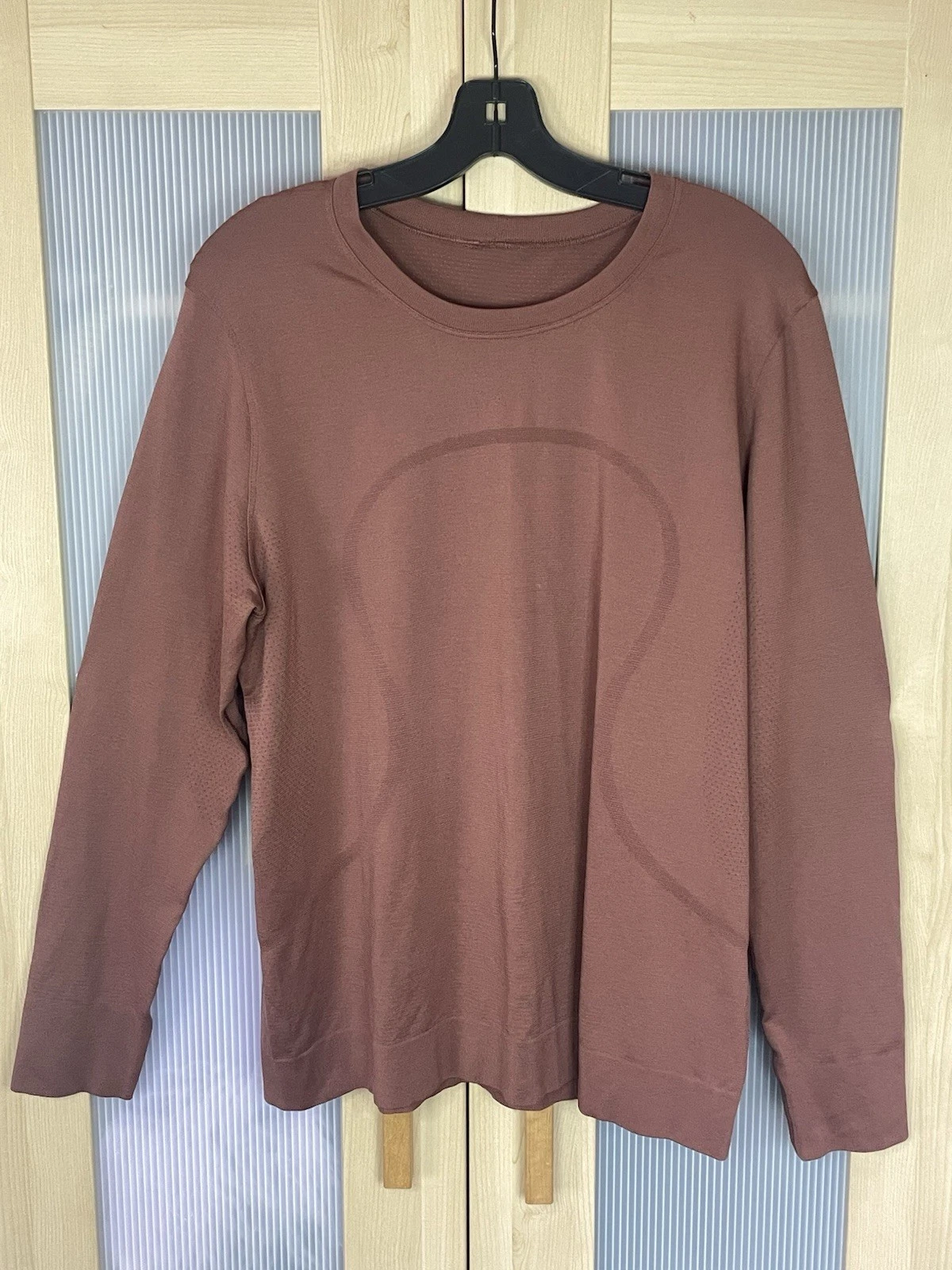 Lululemon Swiftly Breathe Top Long Sleeve XL Women’s Rust Activewear Running