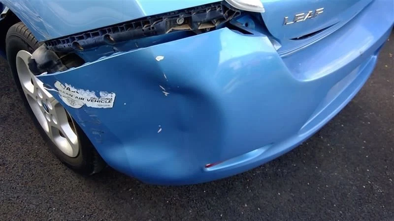 Parachoques trasero Nissan Leaf 2012-2016 OEM 850223NF0H Foto 3 de 4