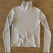 ALO Yoga Embrace Split Back Long Sleeve Light Gray Sweater Turtleneck-Size XS