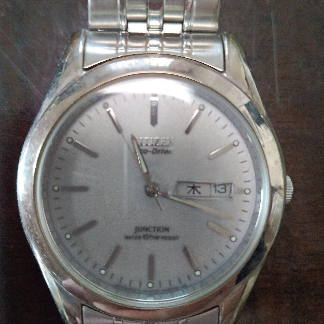 CV116 Analog, Date, Eco-Drive Vintage, Used, Watch, Silver Citizen - VintageWatches.PK CV116 Analog, Date, Eco-Drive Vintage, Used, Watch, Silver Citizen - vintagewatches.pk