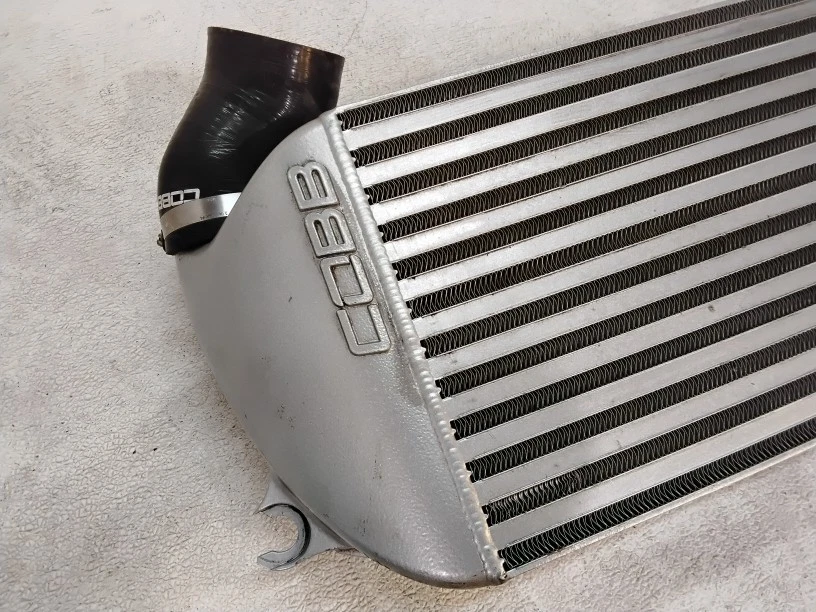 Intercooler COBB para Subaru WRX 2016 Foto 2 de 4
