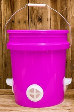 Automatic Gravity Chicken Feeder for Chickens/Poultry Pink, 5-Gallon 