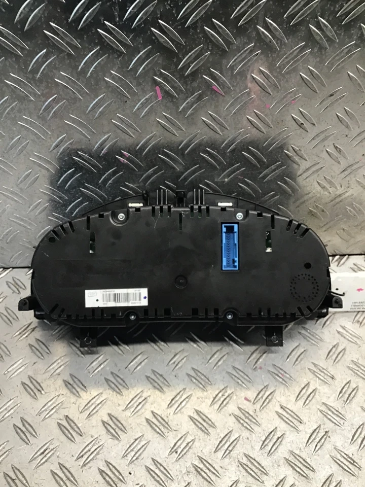 Tacho VW Passat Variant (36, B7) 1.4 TSI EcoFuel 110kW 150PS 3AA920880P Kombiin - Bild 2 von 2