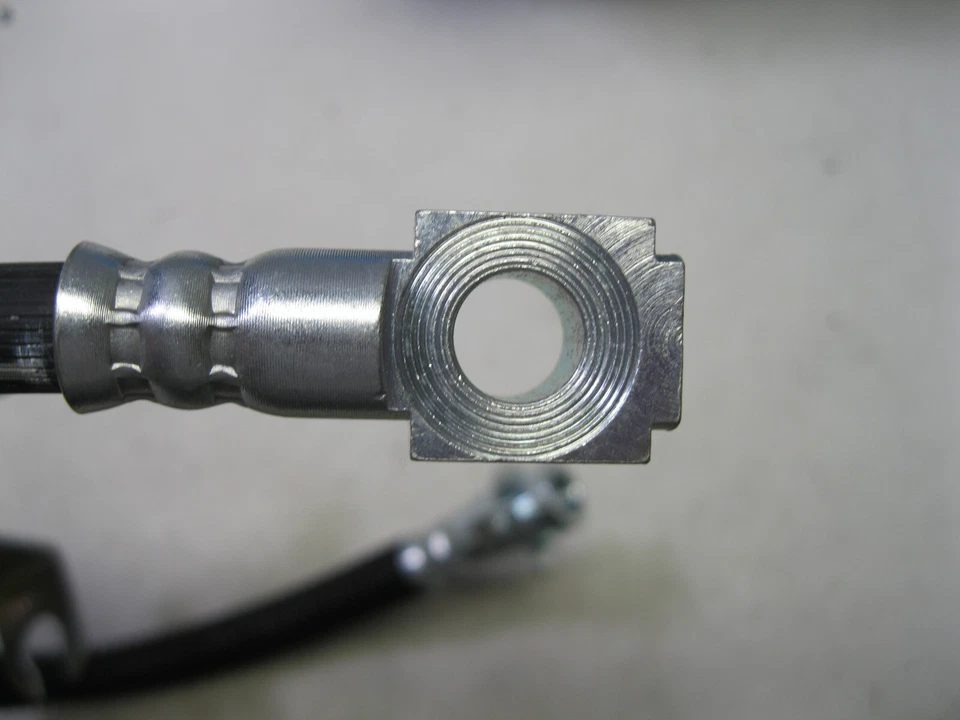 Brake Hydraulic Hose Front Right Bendix 78905 Foto 2 de 4