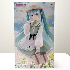 Hatsune Miku Fashion Figure Country ver. TAITO from Japan