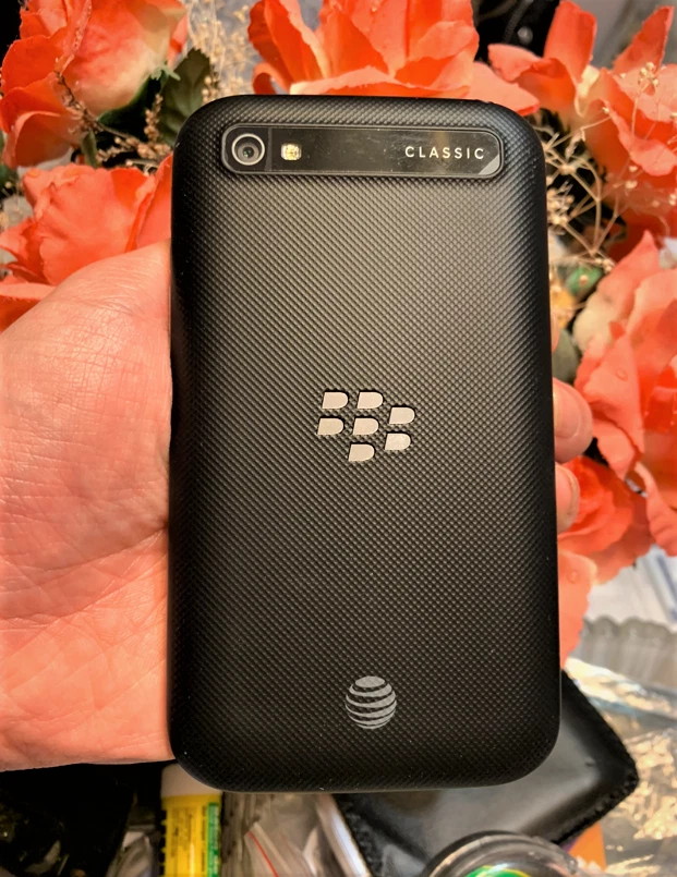 BlackBerry Classic -16 GB - Negro (Desbloqueado) --9/10 COMO NUEVO - ¡A LA VENTA!!! Foto 3 de 3