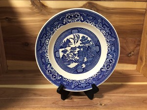 Royal-China-USA-034-Blue-Willow-034-dinner-plate-pre-owned