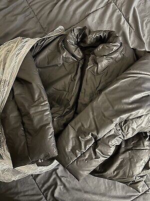 Yeezy Gap Round Jacket Black v1 - Size Medium | eBay Yeezy Gap Round Jacket Black v1 - Size Medium | eBay