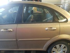Porte arrière et accessoires Chevrolet NUBIRA