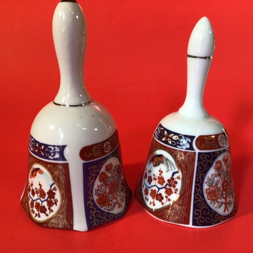 CAMPANA PORCELLANA STILE IMARI SET 2 UCCELLINI FLOREALI FIORI CILIEGIO BORDO ORO - Foto 5 di 7