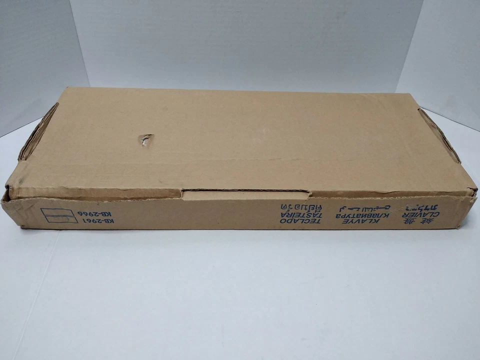 Vintage Chicony Black PS/2 Keyboard English KB-2961 - Image 3 of 3