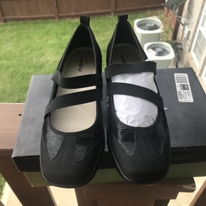 trotters mary jane shoes