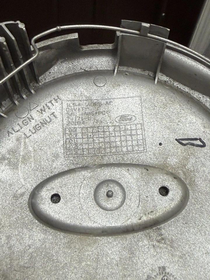 Tapacubos tapacubos Ford Explorer Sport Trac 2001-2005 OEM Qt.1 Foto 3 de 4