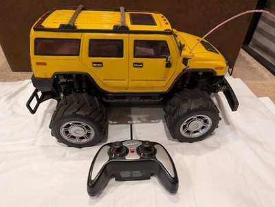 Radio Shack Yellow 2004 Hummer H2 60-4385 Remote Control RC Car w Remote