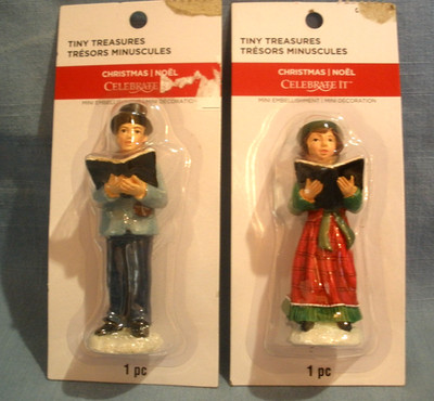 CELEBRATE IT~TINY TREASURES~pair (2) of Christmas Carolers~Man & Woman~4''~New