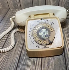 Vintage Phone GTE General Electric Rotary Dial Desk Telephone Cream