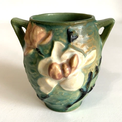 Vintage Roseville Pottery 86-4 Magnolia Double Handle Vase 4.25" Tall