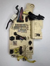 1998-2002 LAND CRUISER LEXUS LX470 DASH LEFT JUNCTION BLOCK CABIN FUSE BOX OEM